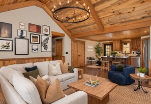 Wood ceilings, natural light, and a sense of calm in every corner.
From kitchen to living space, every detail flows effortlessly.
