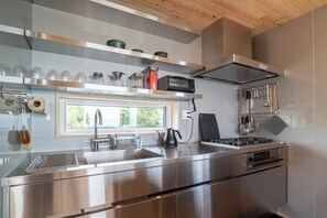 Fridge, microwave, oven, coffee/tea maker