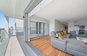 Interior - Ocean View Retreat (Magenta)