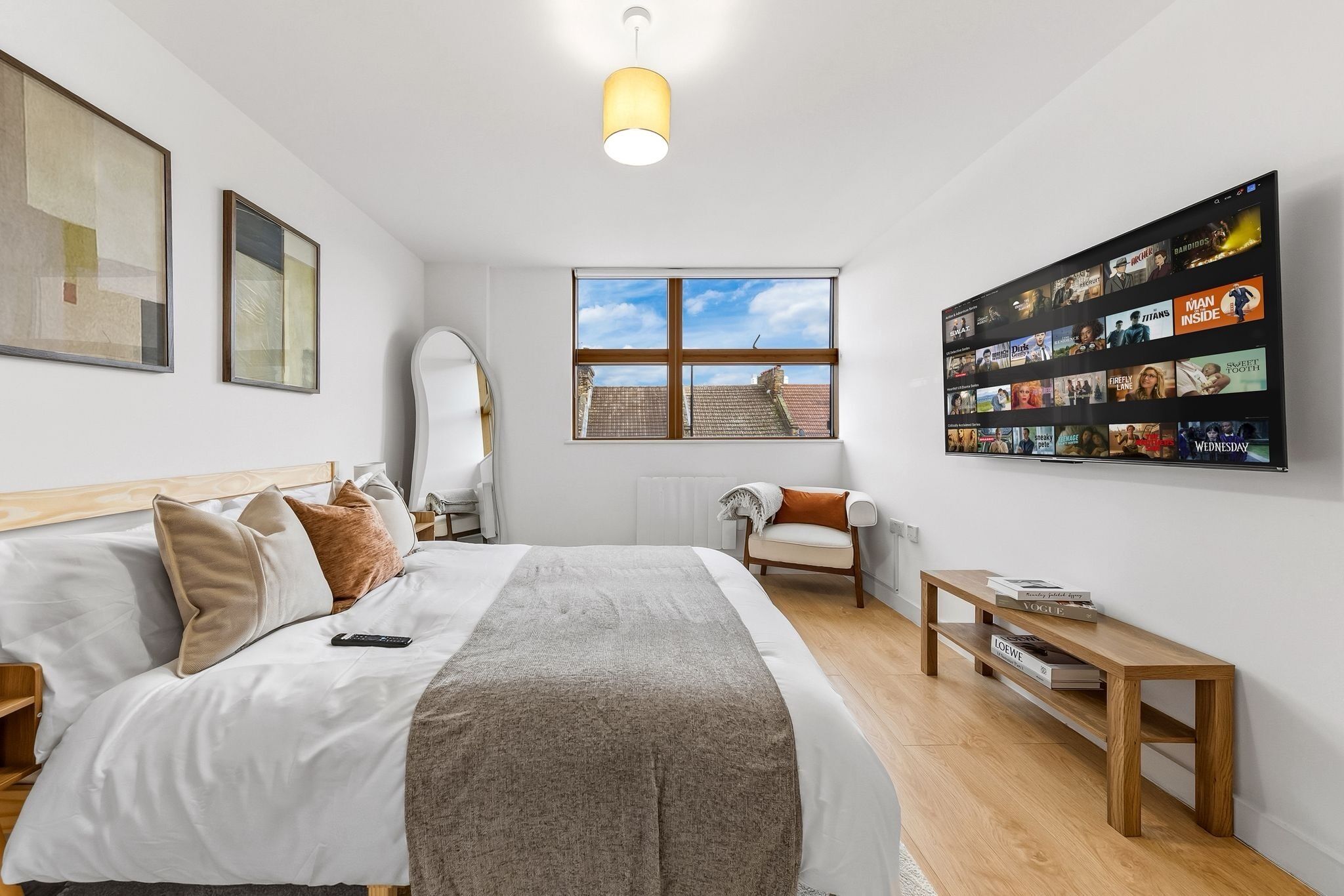 1 habitación, tabla de planchar con plancha, wifi y ropa de cama 