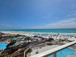 Property grounds - Gulf-Front Sandestin Studio | Balcony Views, Pool & Beach Access | Beachside II 4268 (Miramar Beach)