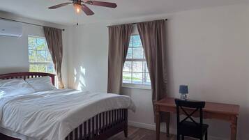 2 quartos, ferros/tábuas de passar roupa, Wi-Fi, roupa de cama