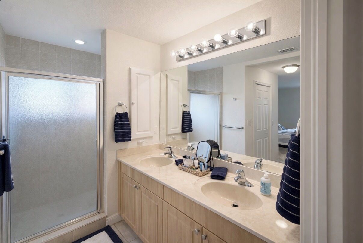 Shower, towels, soap, toilet paper