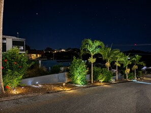 Exterior - Lumina Motel (South Gladstone)