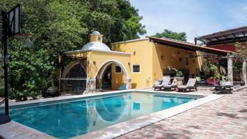 Piscina all'aperto