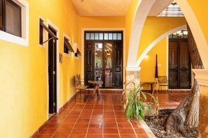 Interior - Casona Abuelos in Merida, perfect location for a family trip. (Merida)
