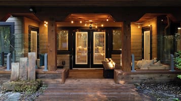 Lyxigt dubbelrum för 1 person - privat badrum - utsikt mot trädgården | Detalj exteriör