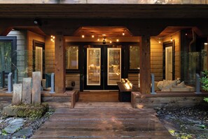 Luxury-Doppelzimmer zur Einzelnutzung, eigenes Bad, Gartenblick | Außendetails