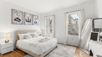 2 bedrooms, desk, iron/ironing board, free WiFi