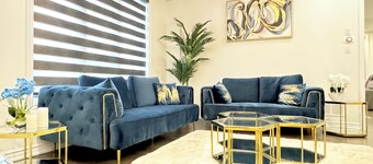 4BR Home w/ Hot Tub & BBQ Near Niagara Falls