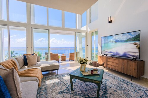 Stunning Beach Front 5BD Penthouse, Spectacular Sea Views