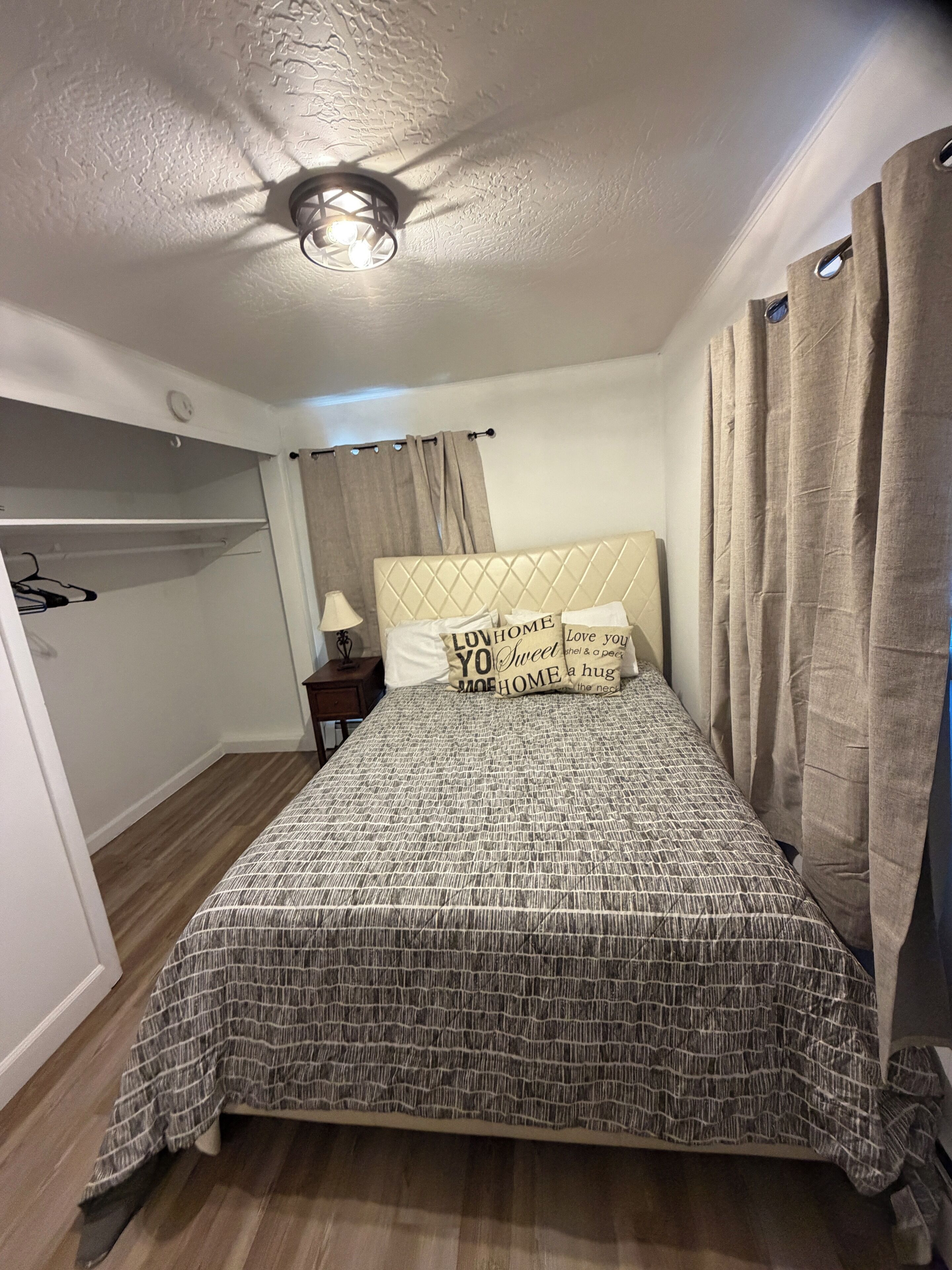 2 bedrooms, WiFi, bed sheets