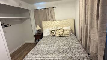 2 bedrooms, WiFi, bed sheets