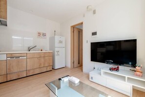 Interior - Senju gawaracho 2F 3F (Tokyo)