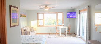 Charming 1-bedroom Apartment above a Local Bakery