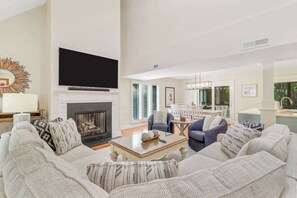 TV, offices - Family Sea Pines Oasis - Walk to Beach, Pool, Golf (Hilton Head Island)