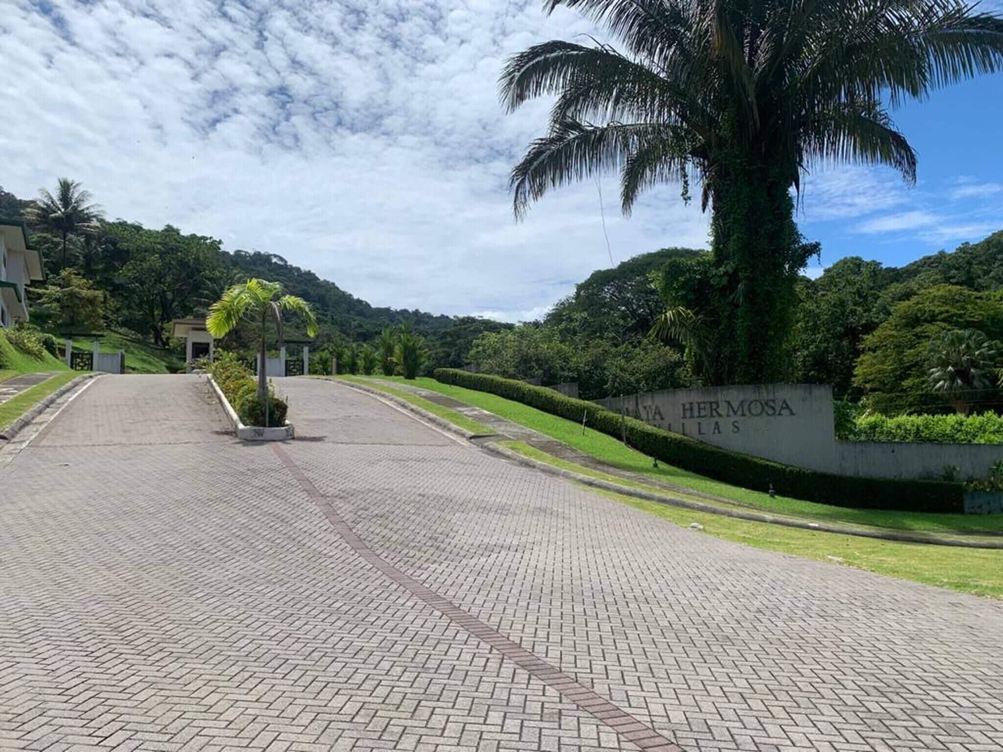 Nhà, 2 phòng ngủ, ban công | Khuôn viên nơi lưu trú