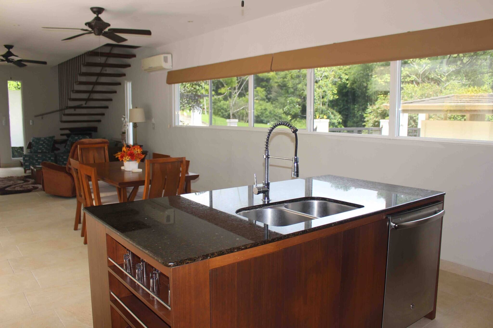 House, 2 Bedrooms, Balcony | Interior