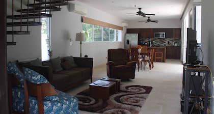 Villa Bonita, Playa Hermosa