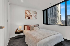 Iron/ironing board, WiFi, bed sheets - Prime CBD Location - Stylish City Stays (Melbourne)