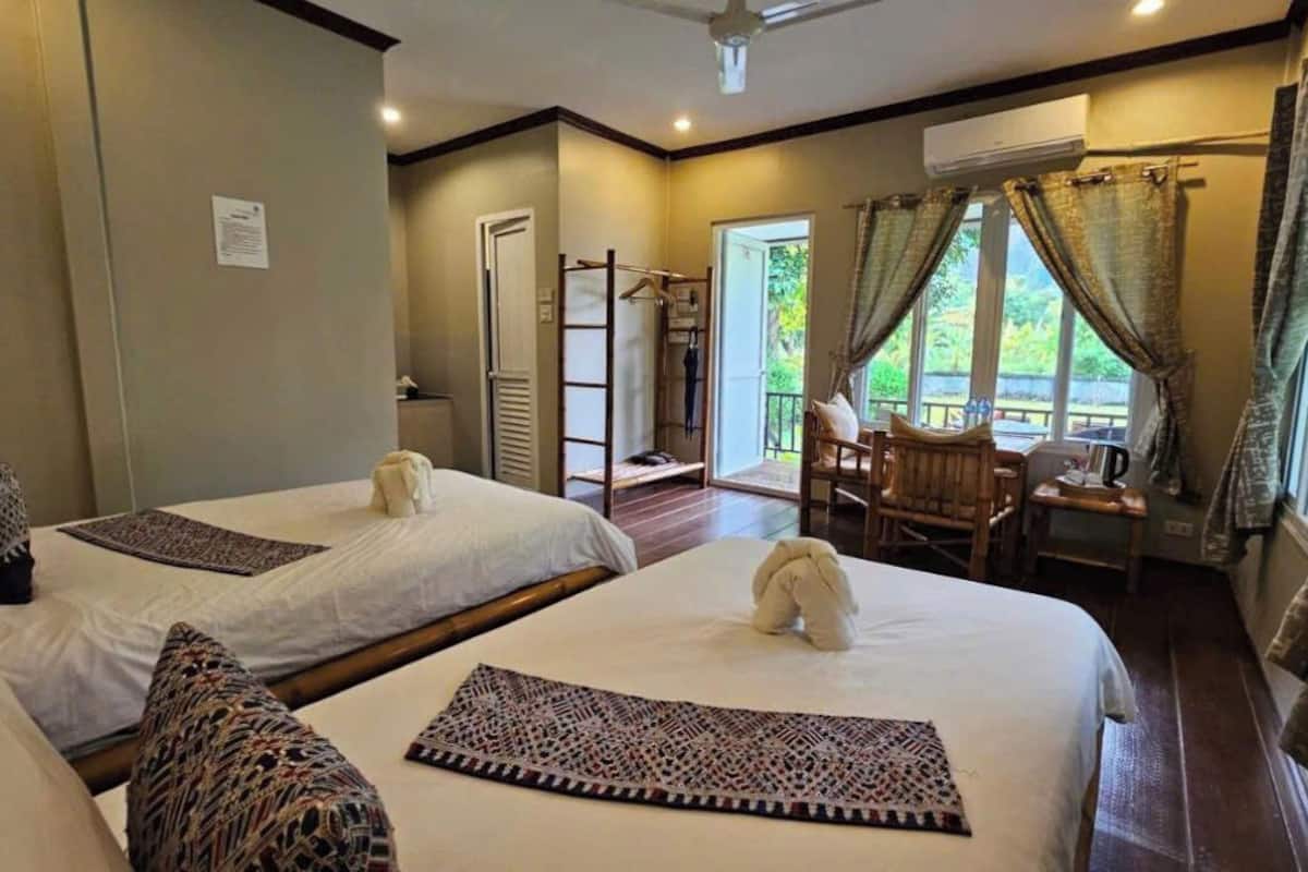 Deluxe Bungalow, Multiple Beds, Mountain View