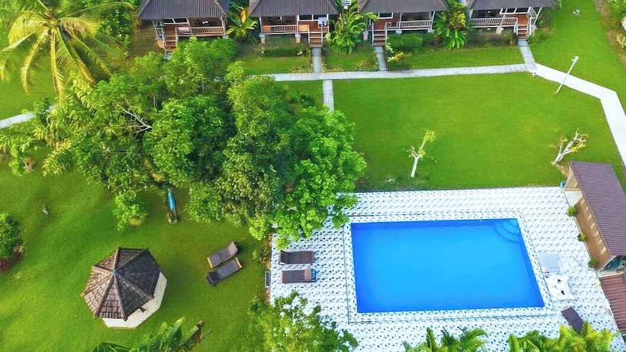 H&V Bungalow Vangvieng