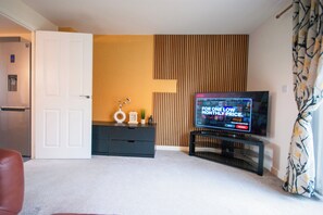 Interior - Coventry House near City Centre & Arena (Coventry)