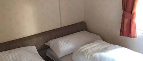 Fer et planche Ă repasser, Wi-Fi, draps fournis