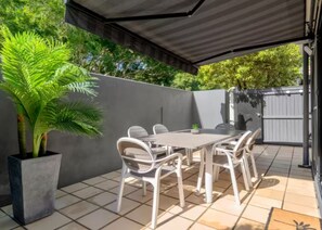 House, 3 Bedrooms | Outdoor dining