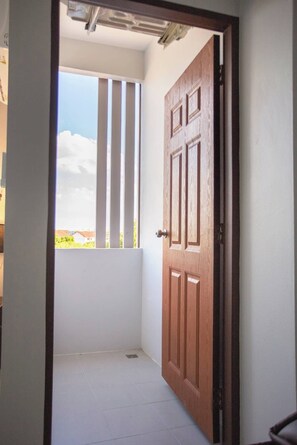 Estudio superior, vistas a la ciudad | Interior