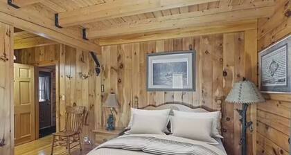 Private Mountain Escape, 50+ Acres, Hiking Trails