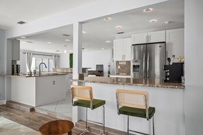 Fridge, microwave, oven, stovetop - Peaceful Pool Home Oasis - Minutes to Beaches and Boardwalk (Seminole)