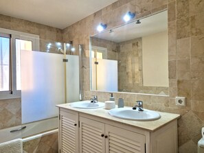 Bathroom - SR Vista Golf 3BDR townhouse with garden and pool (Mijas)