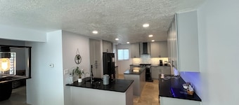 Spacious Remodeled Rio Rancho Gem. Welcome to Remington Respite.