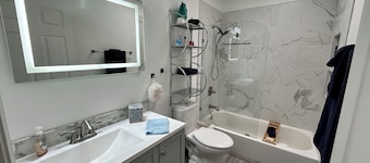 Spacious Remodeled Rio Rancho Gem. Welcome to Remington Respite.