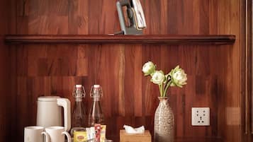 Luxury Room, City View | Coffee and/or coffee maker