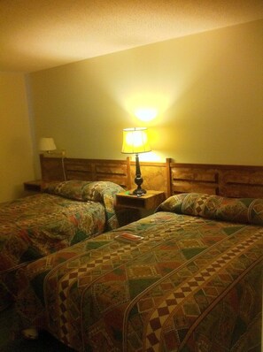 Room - Cataline Motor Inn (Fraser Lake)