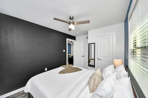 Room - Arbor Flats #5 in the Heart of Houston (Houston)