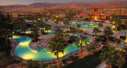 2-bedroom condo in Indio near Festivals - sleeps 6