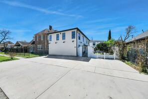 Exterior - Arbor Flats 6 Heart of HTX - 2 km from FIFA Fest (Houston)