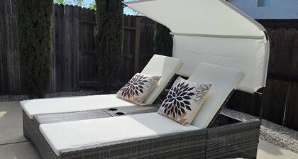 Perfect 3-bedroom house with a pool and an office in fabulous West Roseville