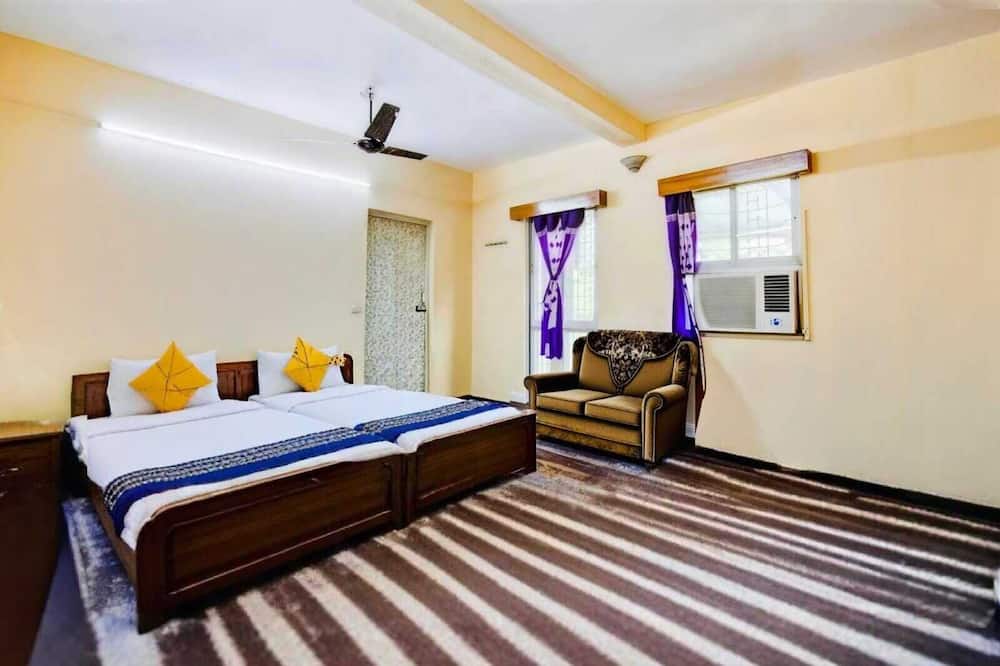 Dear Hotel
