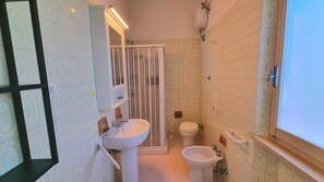 Dusche, Bidet