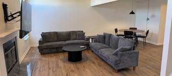 Spacious & Relaxing 3BR w/ Pond Views