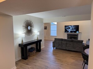 Living area - Spacious & Relaxing 3BR w/ Pond Views (Whitestown)