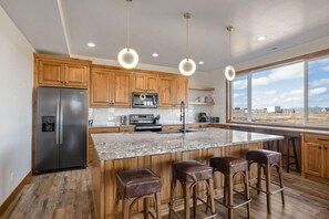 Fridge, microwave, oven, stovetop - Sawtelle Shadow | Sleeps 22, Lake Access, Hot Tub, Yellowstone, Games, & More! (Island Park)