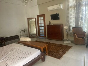 Room - Sun-Terrace Penthouse: Private Entry & 360° Jodhpur Views (jodhpur)