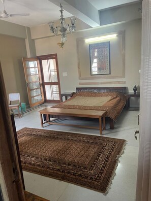 Room - Sun-Terrace Penthouse: Private Entry & 360° Jodhpur Views (jodhpur)