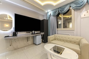 Royal Suite Twin | Free WiFi, bed sheets