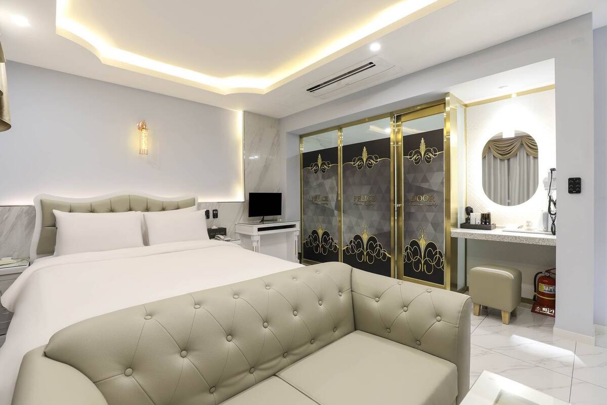 Premium Suite | Ücretsiz kablosuz İnternet, çarşaf takımı